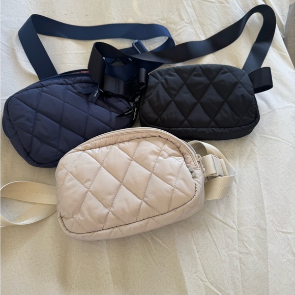 Vera Bradley Quilted Crossbody Bag Set - Black, Navy, and Cream set of 3! - Picture 1 of 2